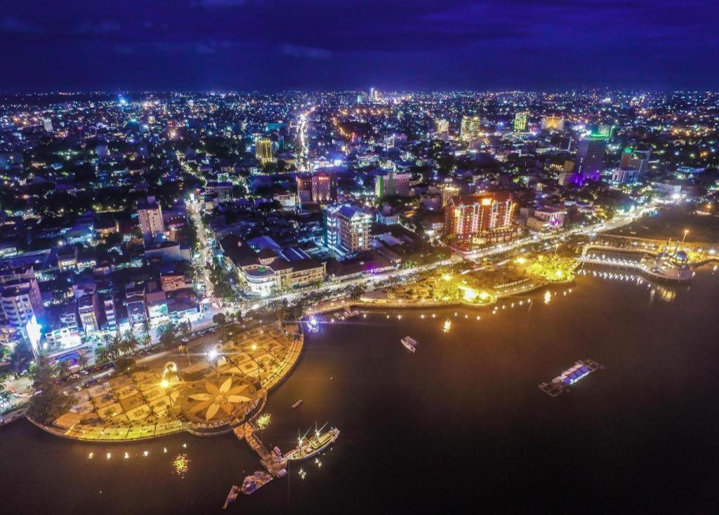 โรงแรมมากัสซาร์ โกลเด้น มากาซาร์ ภายนอก รูปภาพ